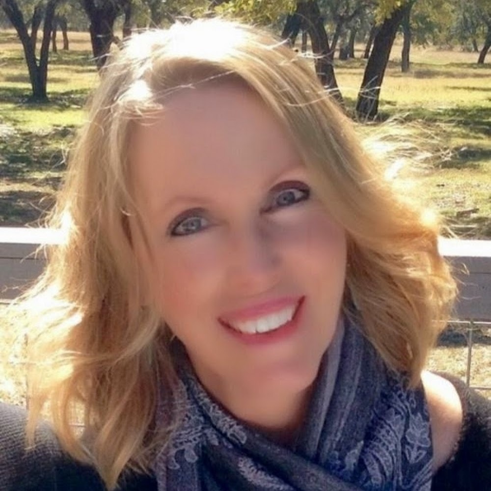 Meet your Posher, Karolyn